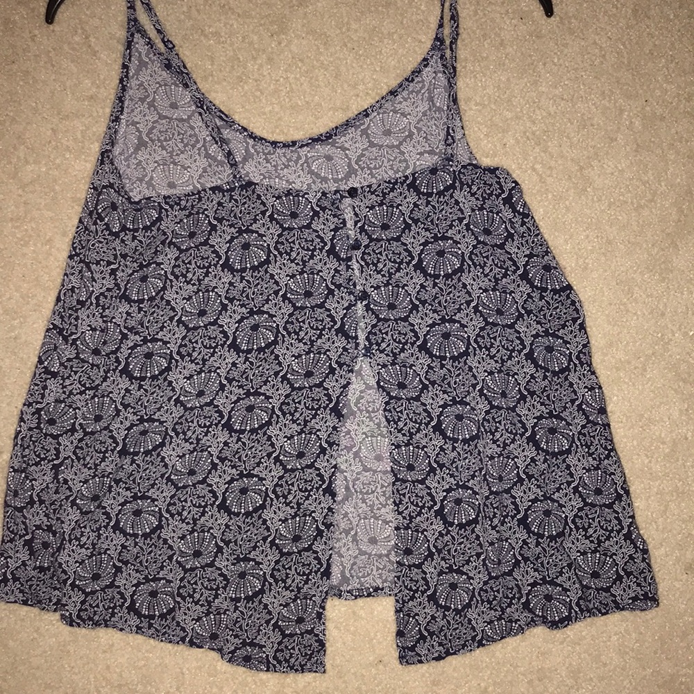 Blue shell flowy top - Picture 2 of 2